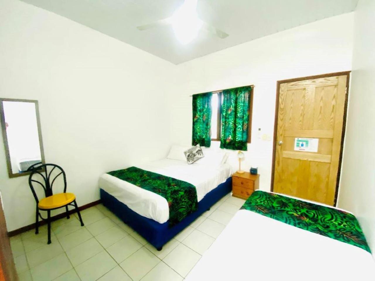 Travellers Motel Vanuatu Port Vila Bagian luar foto